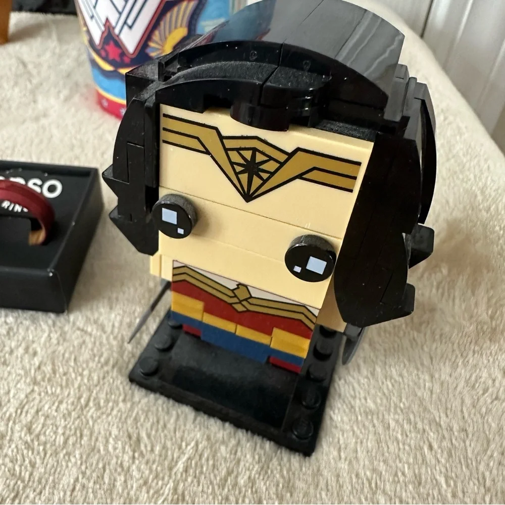 Wonder Woman Super Hero Bundle for the Wonder Woman Enthusiast